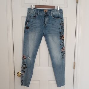 DRIFTWOOD Blue Jeans with Floral Embroidery